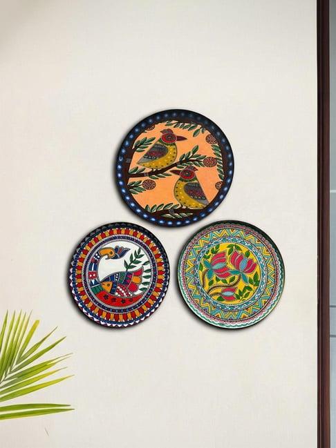 ExclusiveLane Multicolor Iron Printed Wall Plates - Set of 3