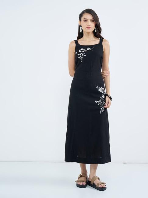 Akkriti By Pantaloons Black Regular Fit Embroidered Dress