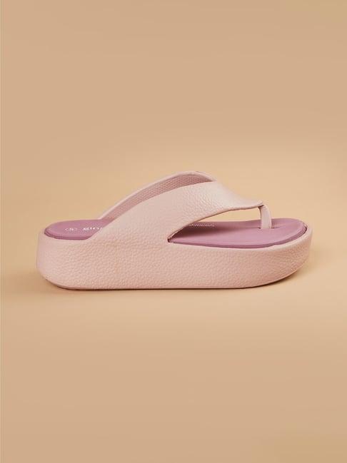Ginger by Lifestyle Women's Peach Flip Flops