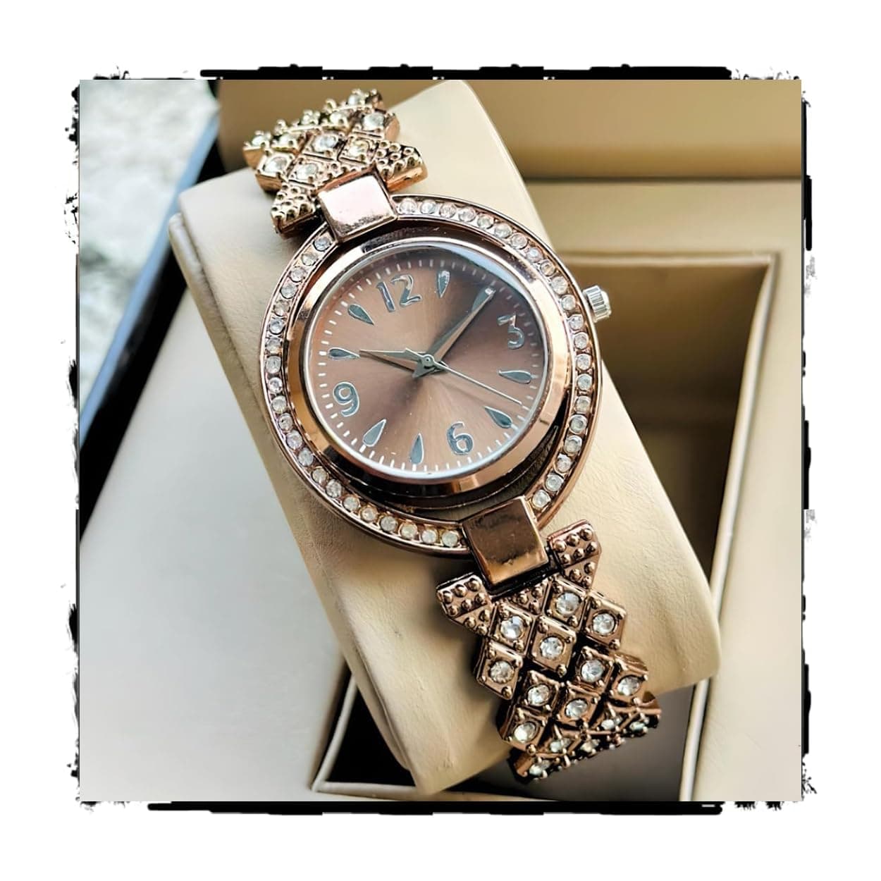 styledose Women Analogue Wrist Watches for Women's & Girls&Miss&Ladies Diamond Studded Stylish Bracelet Strap (Brown)