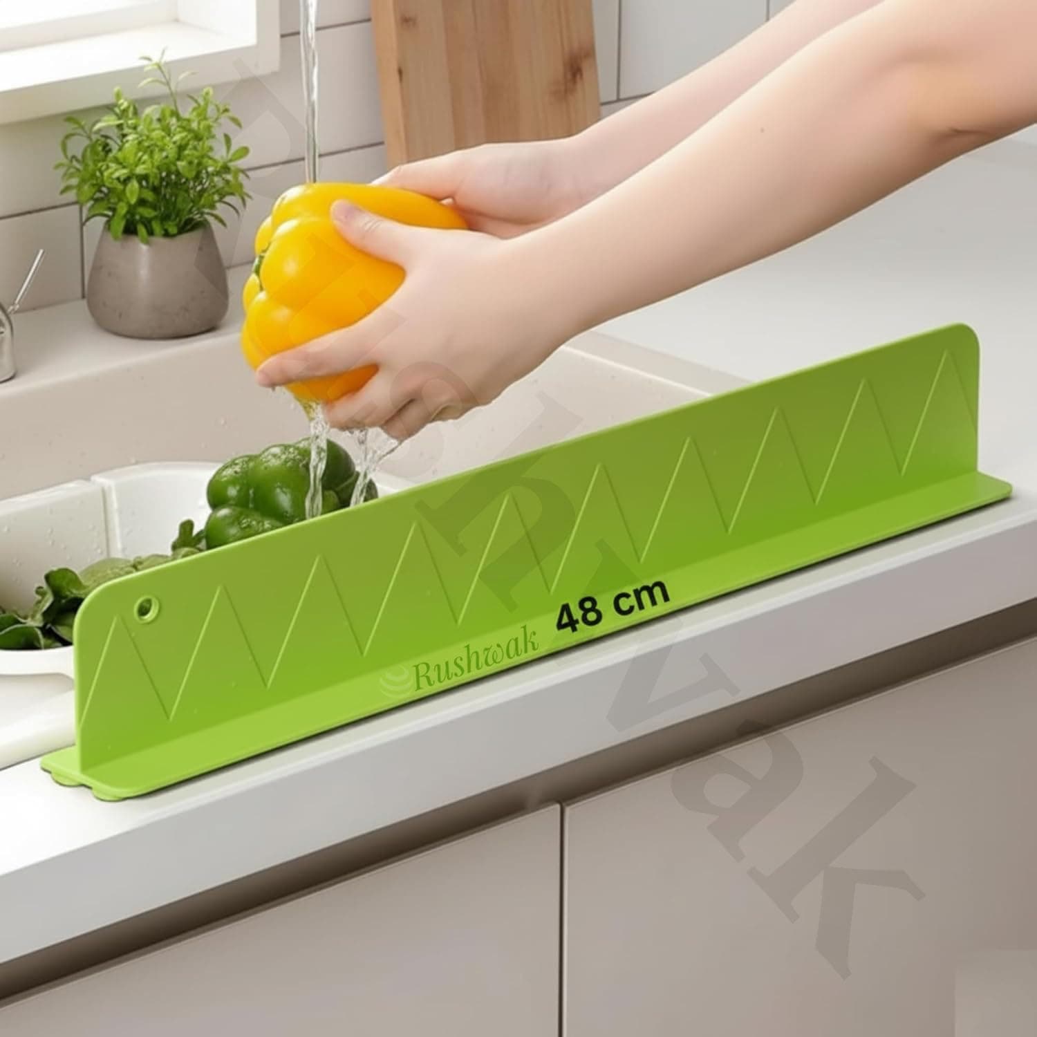 Rushwak 1PCS X 48CM Silicone Sink Splash Guard in Kitchen Sink Water Splash Guard with Strong Suction Cups Waterproof Countertop & Stove Protector Flexible Anti Splash Baffle for Kitchen & Bathroom