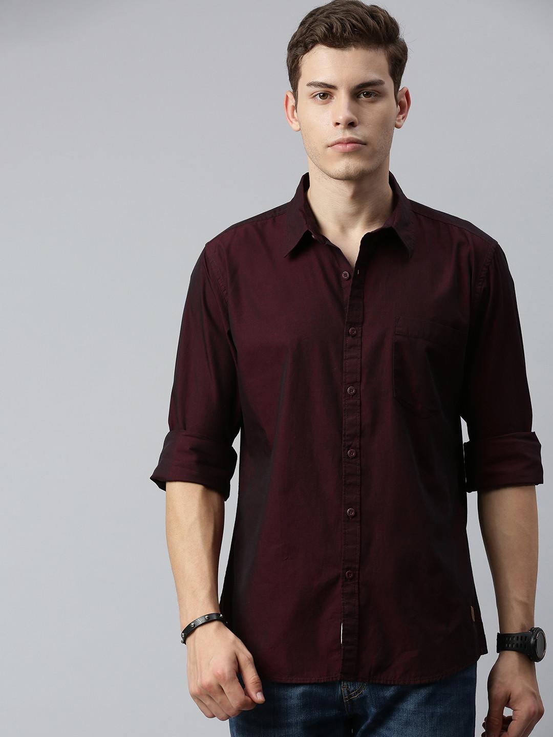 Roadster Men Burgundy Regular Fit Solid Casual Shirt