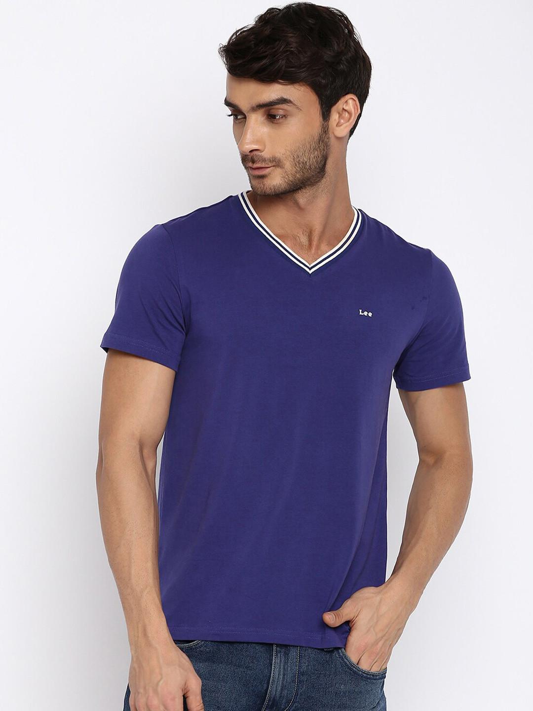 Lee Men Navy Blue V-Neck Slim Fit T-shirt
