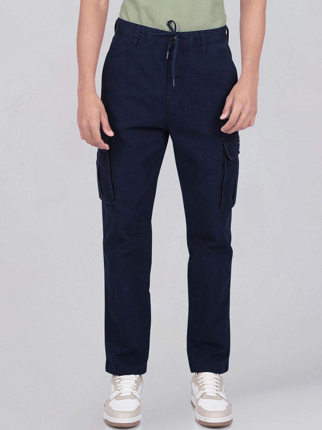 Wrangler Men Cotton Mid-Rise Slim Fit Cargos Trousers