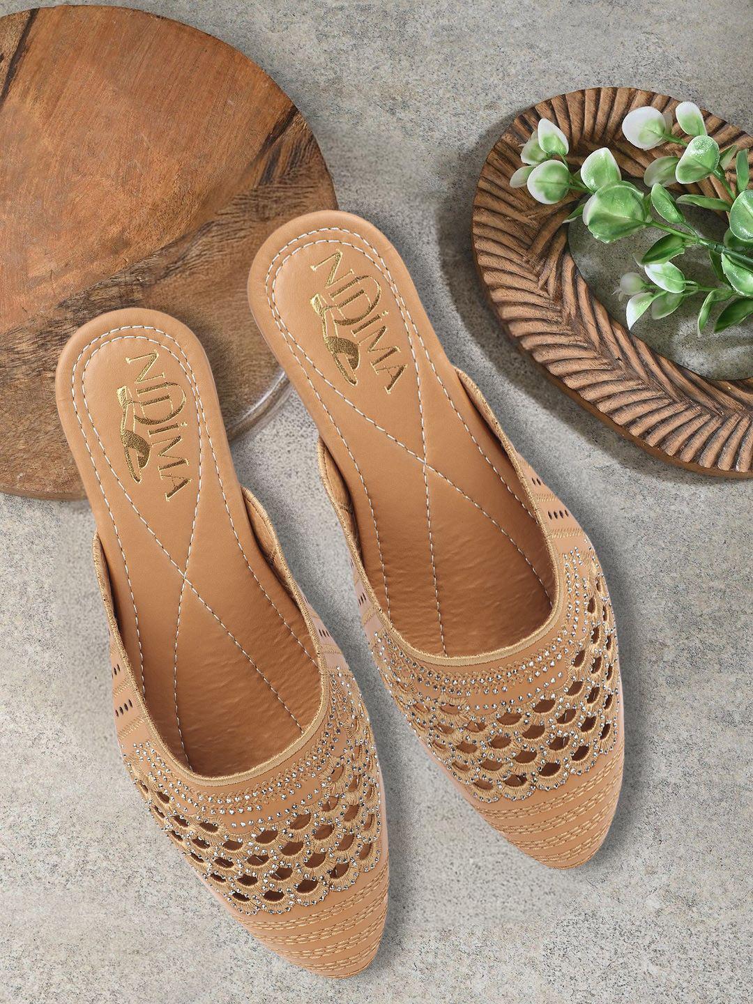 Nidima Women Embellished Ethnic Mules Flats