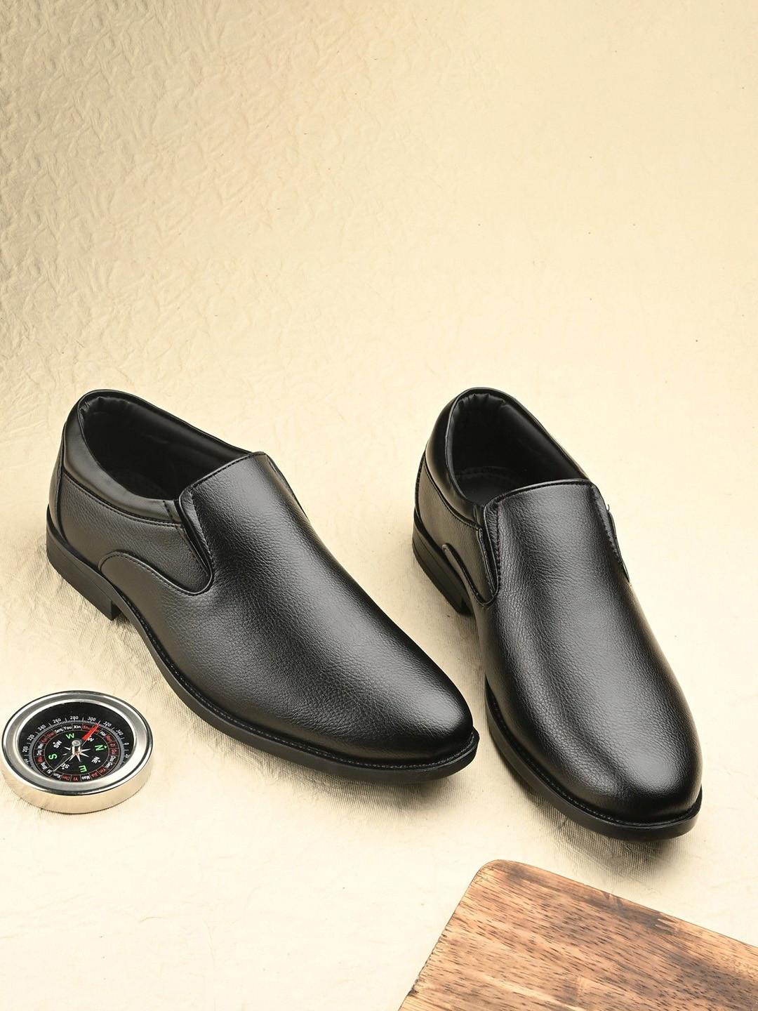 Butello Men Colourblocked Oxfords