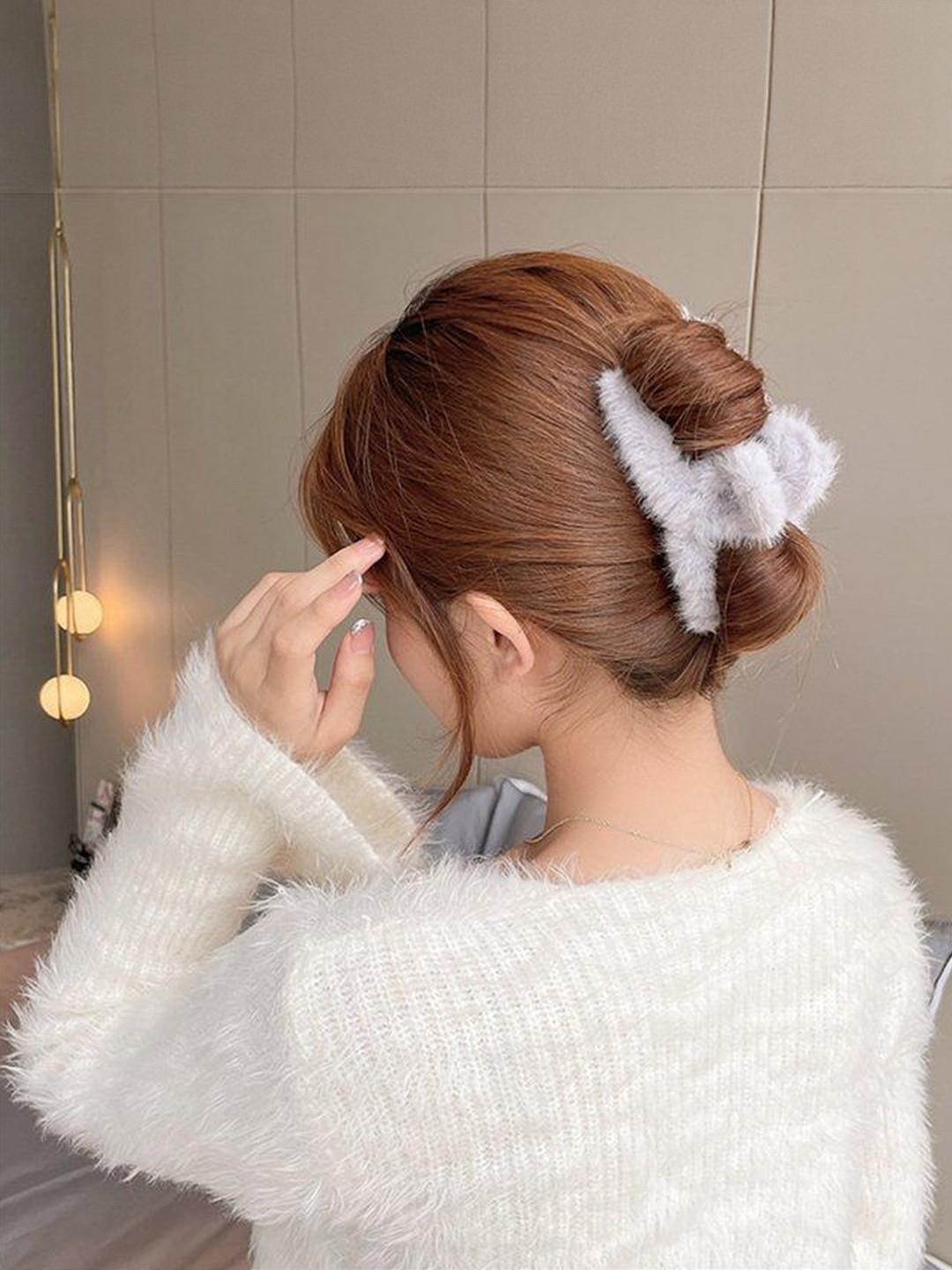 DIVASTRI Women Set of 2 Fur Hair Claw Clip