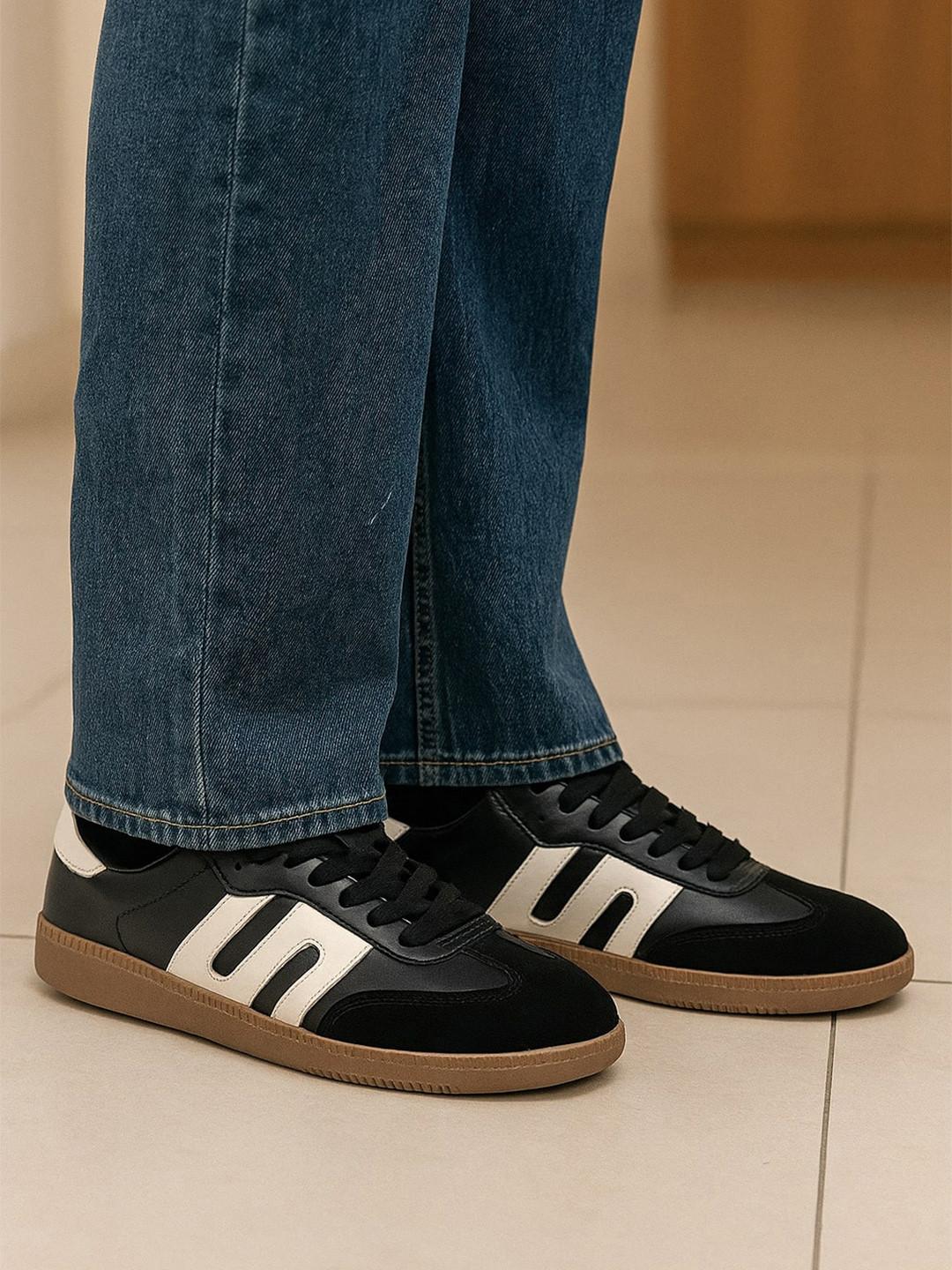ASTEROID Men Sneakers