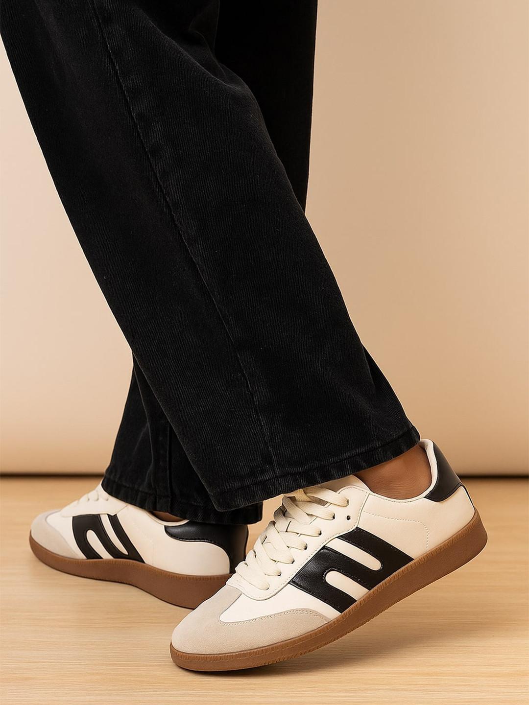 ASTEROID Men Sneakers