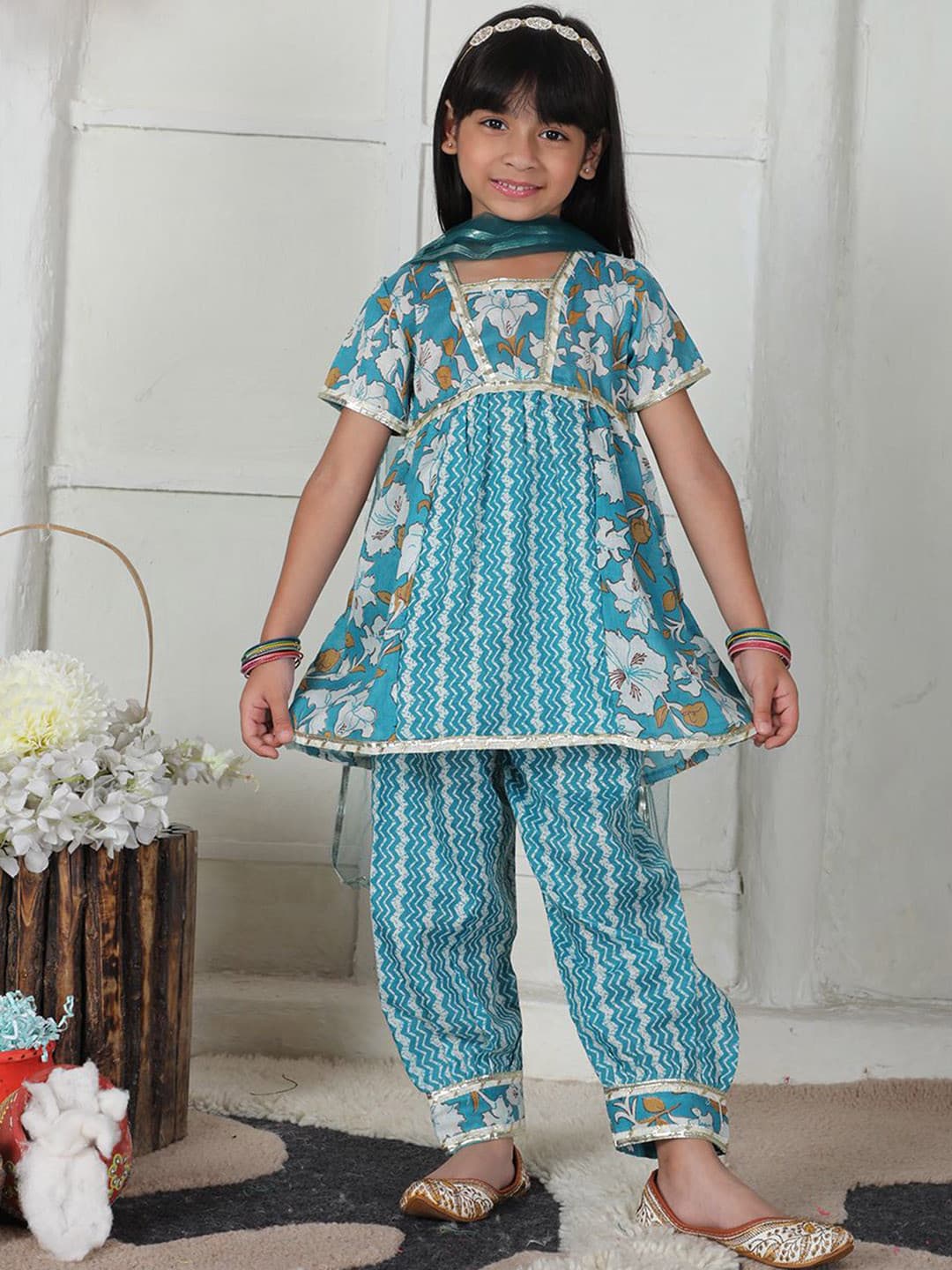 Cutiekins Girls Ethnic Motifs Printed Regular Gotta Patti Kurta & Palazzo With Dupatta