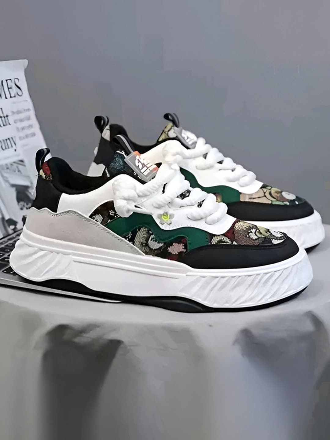 Layasa Men Printed Round Toe Lace Ups Memory Foam Sneakers