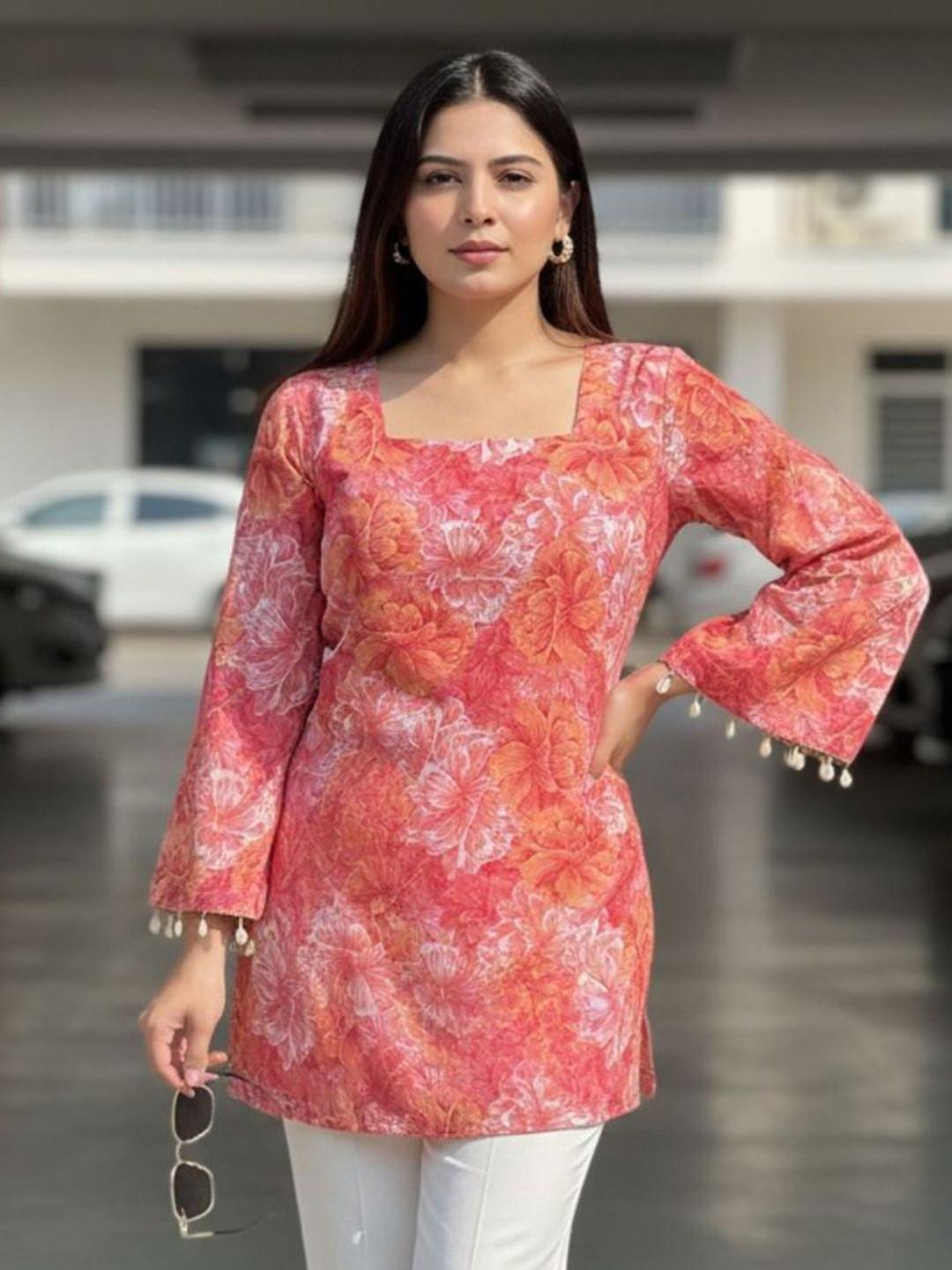 OZIA Floral Printed Square Neck Pure Cotton Kurti