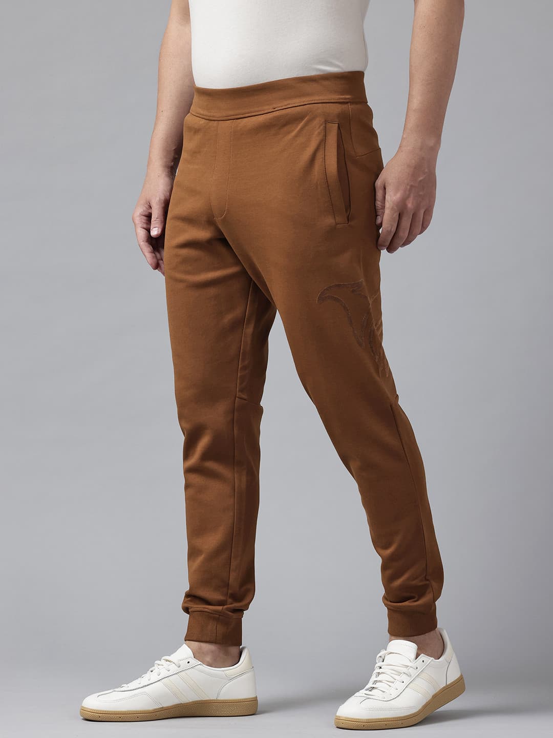 Blackberrys Men Paneled Slim Fit Joggers