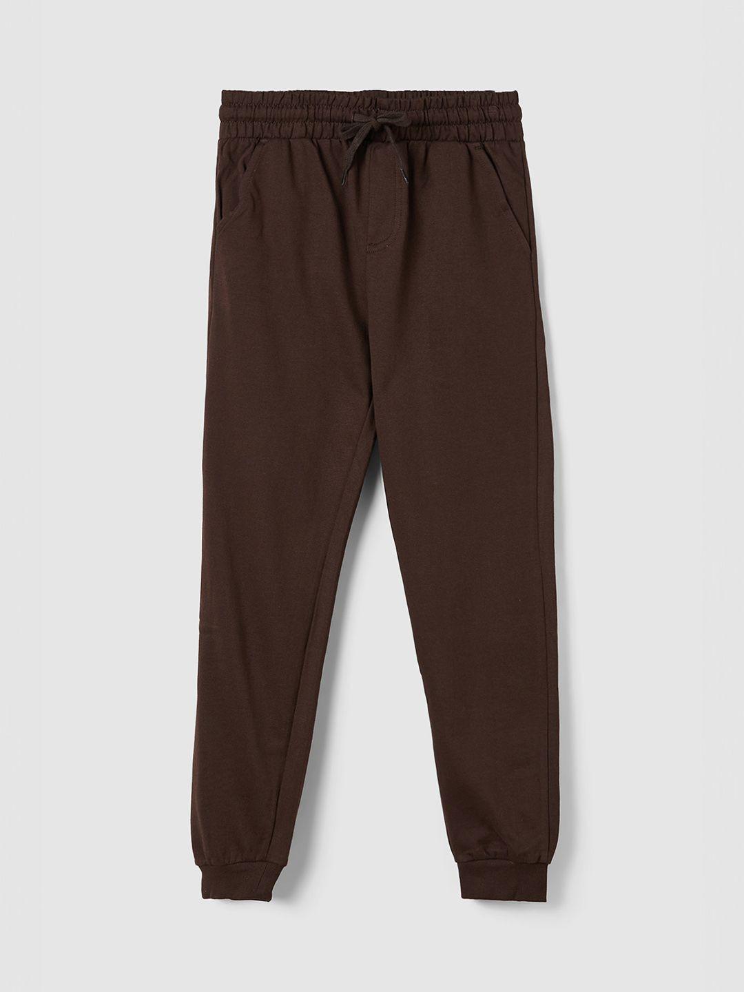 max Boys Pure Cotton Regular Fit Mid Rise Joggers