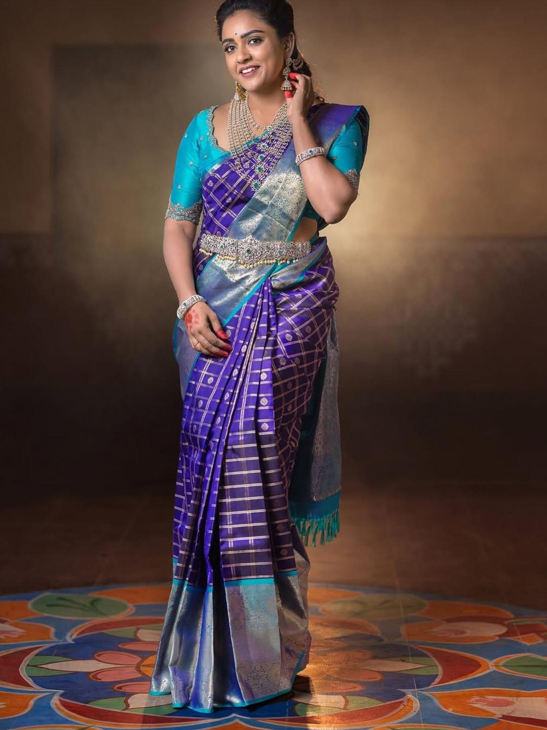 Shriyangan Checked Kanjeevaram Saree