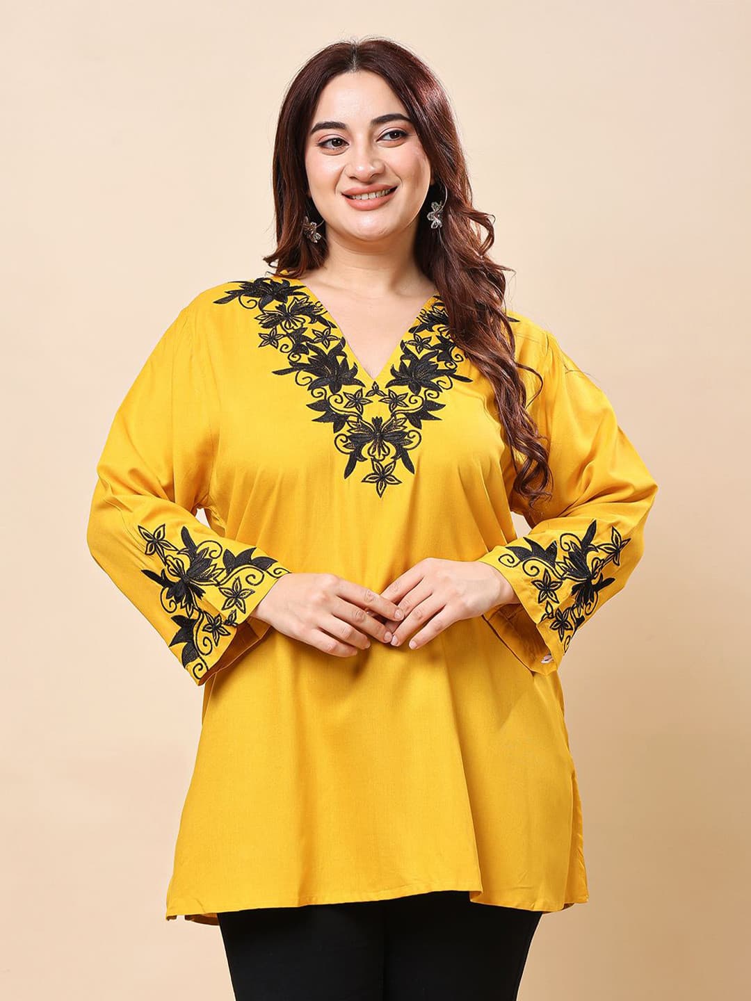 VAAMII Women Plus Size Embroidered V-Neck Straight Kurti
