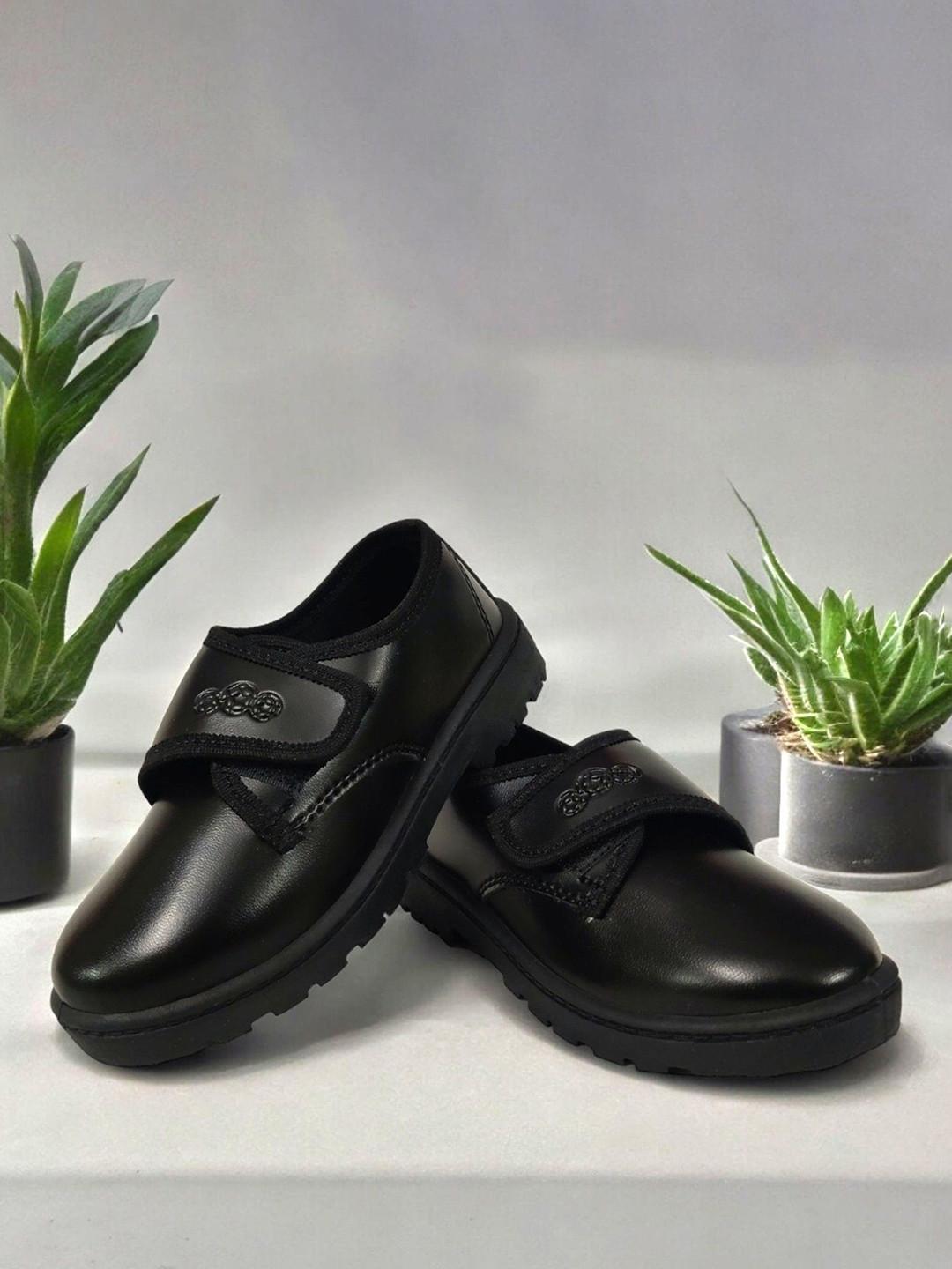 COOLZ DERBY VELCRO Kids Round Toe Velcro School Shoes