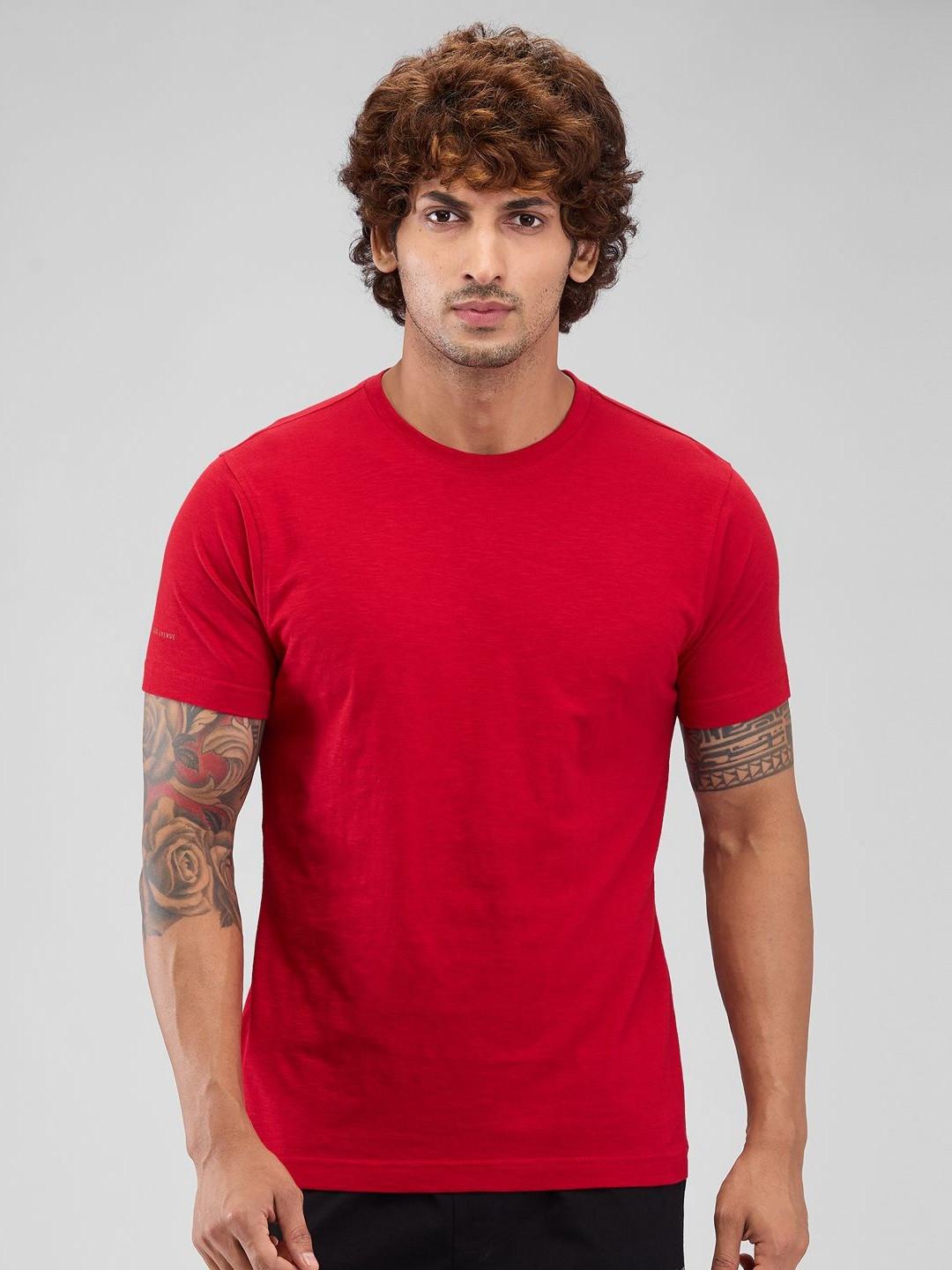 Park Avenue Men Solid Round Neck T-shirt