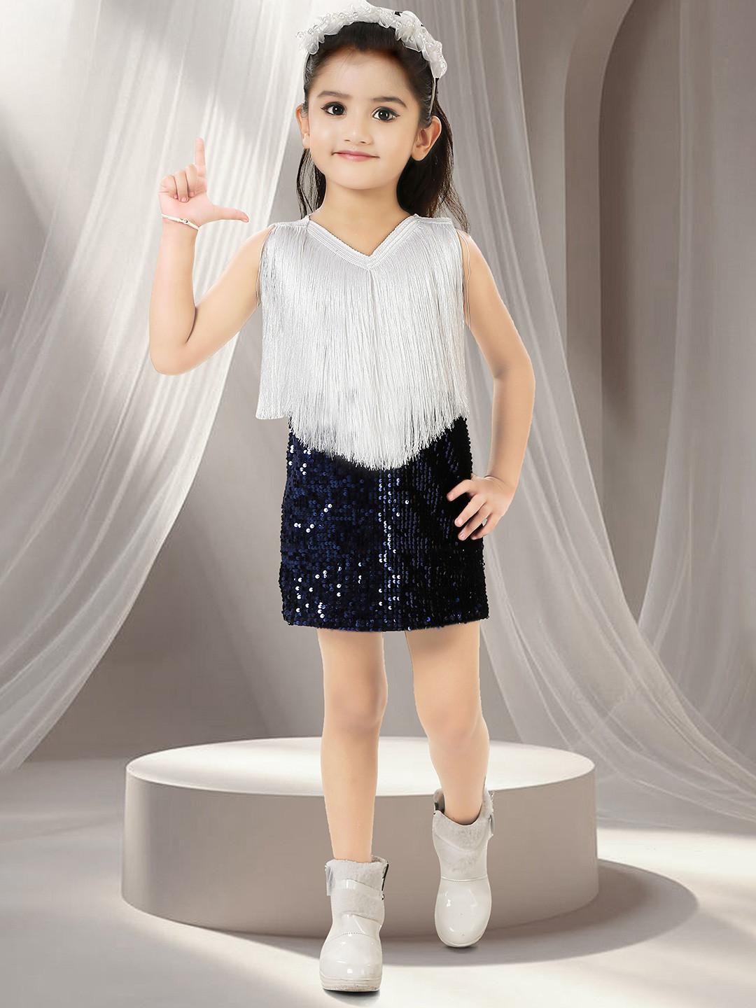 KAARIGARI Girls Embellished Velvet Sheath Dress