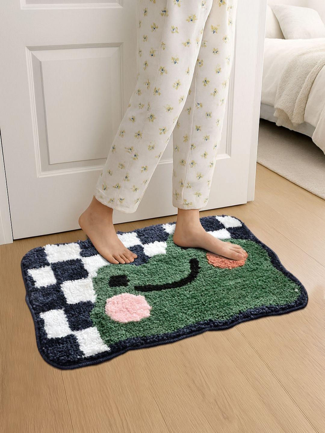 FABINALIV Green & White Self Design Anti-Skid Doormat