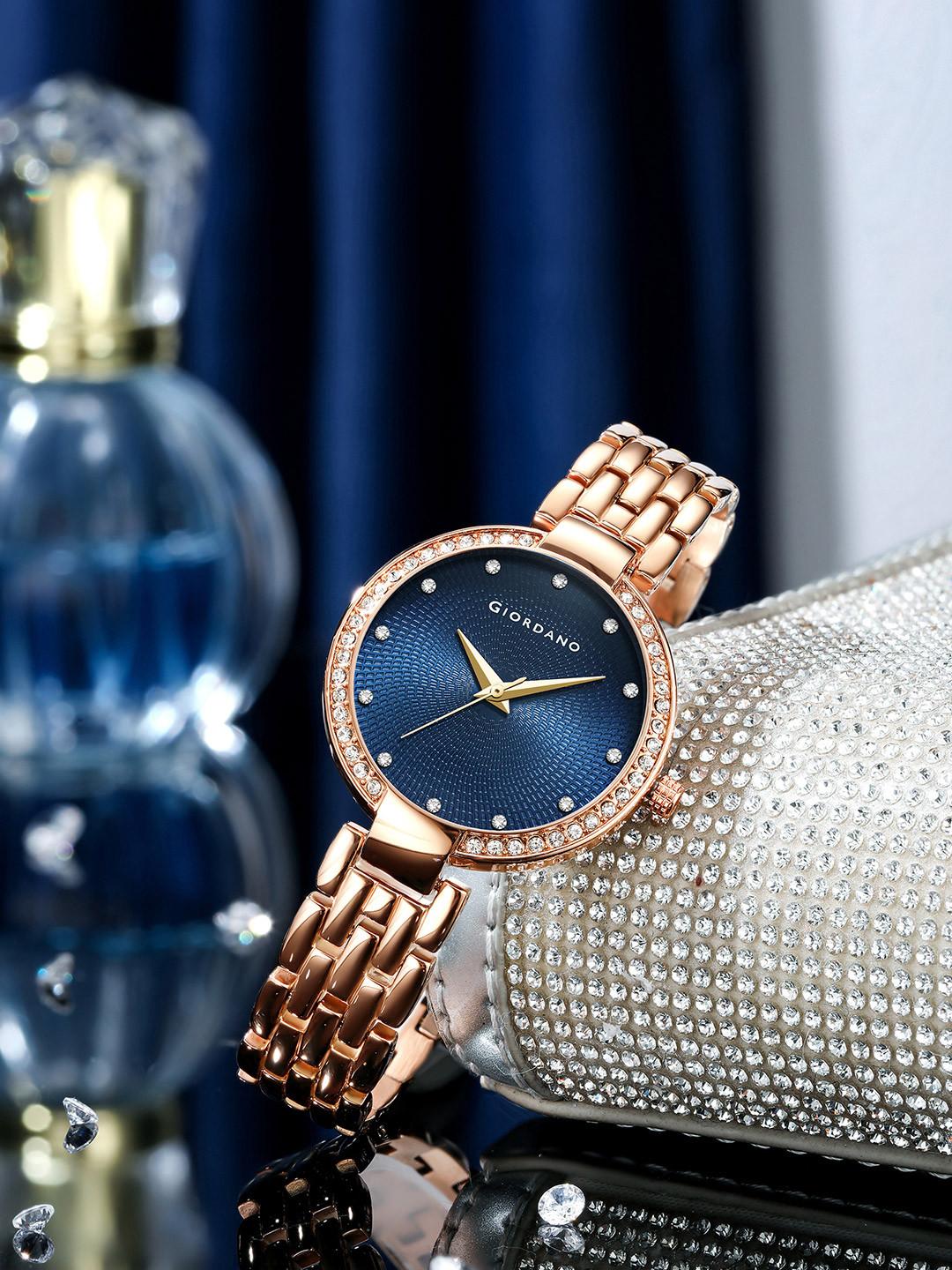 GIORDANO Women Embellished Dial & Stainless Steel Bracelet Style Straps Analogue Watch GD-2141-22