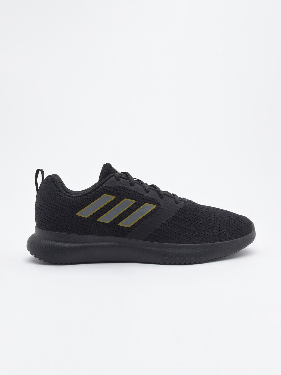 ADIDAS Men Fleecewalk M Logo Printed Sports Shoes