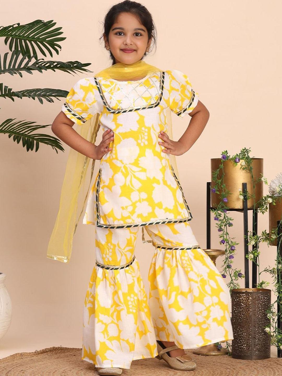 Cutiekins Girls Floral Printed Round Neck Gotta Patti Kurta With Sharara & Dupatta