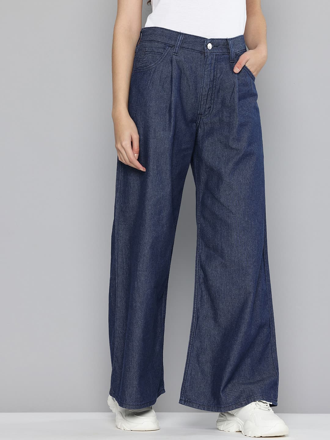 Levis Women's Dark Indigo Baggy Fit High Rise Jeans