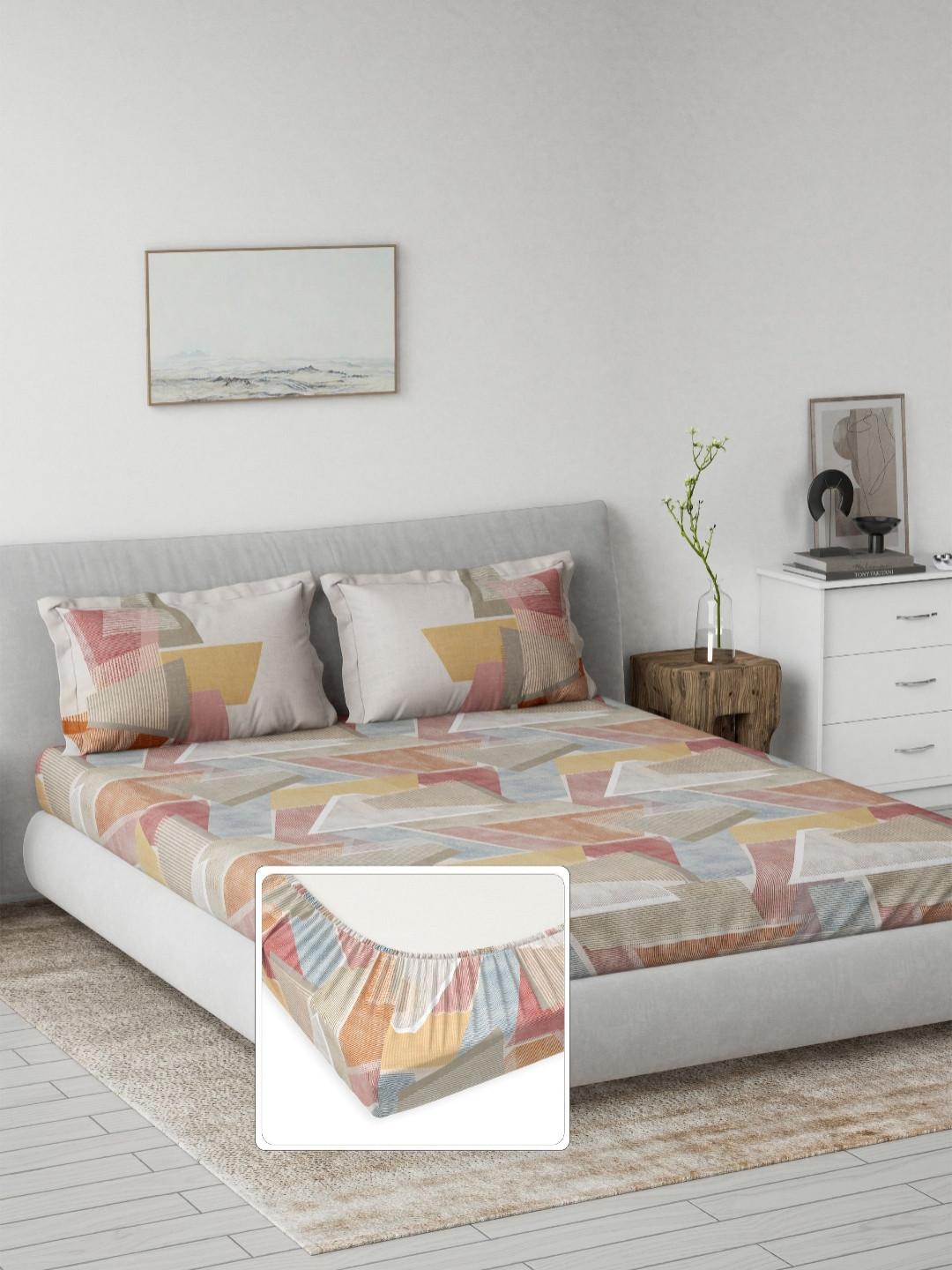 DDecor Red & Blue Geometric Cotton 145TC King Fitted Bedsheet Set 1.82 m x 1.98m