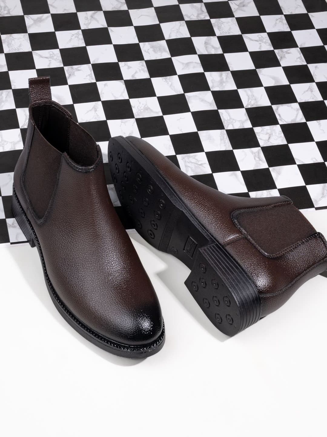 Roadster Men Brown Chelsea Boots