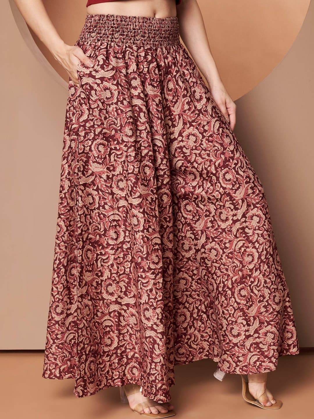 LookShine Women Floral Printed Flared Palazzos