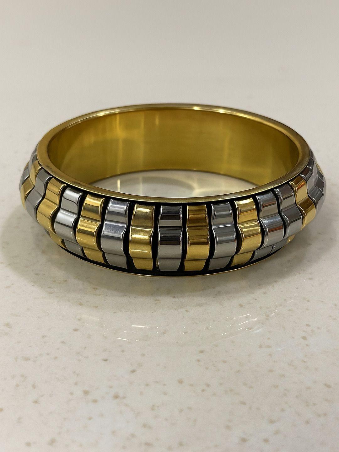 Sangria Set of 2 Resin Bangles