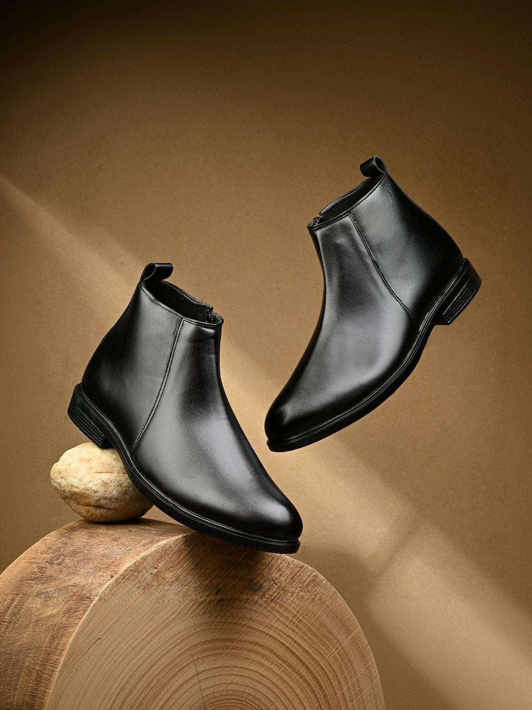 The Roadster Lifestyle Co Men Round Toe Zip Chelsea Boots