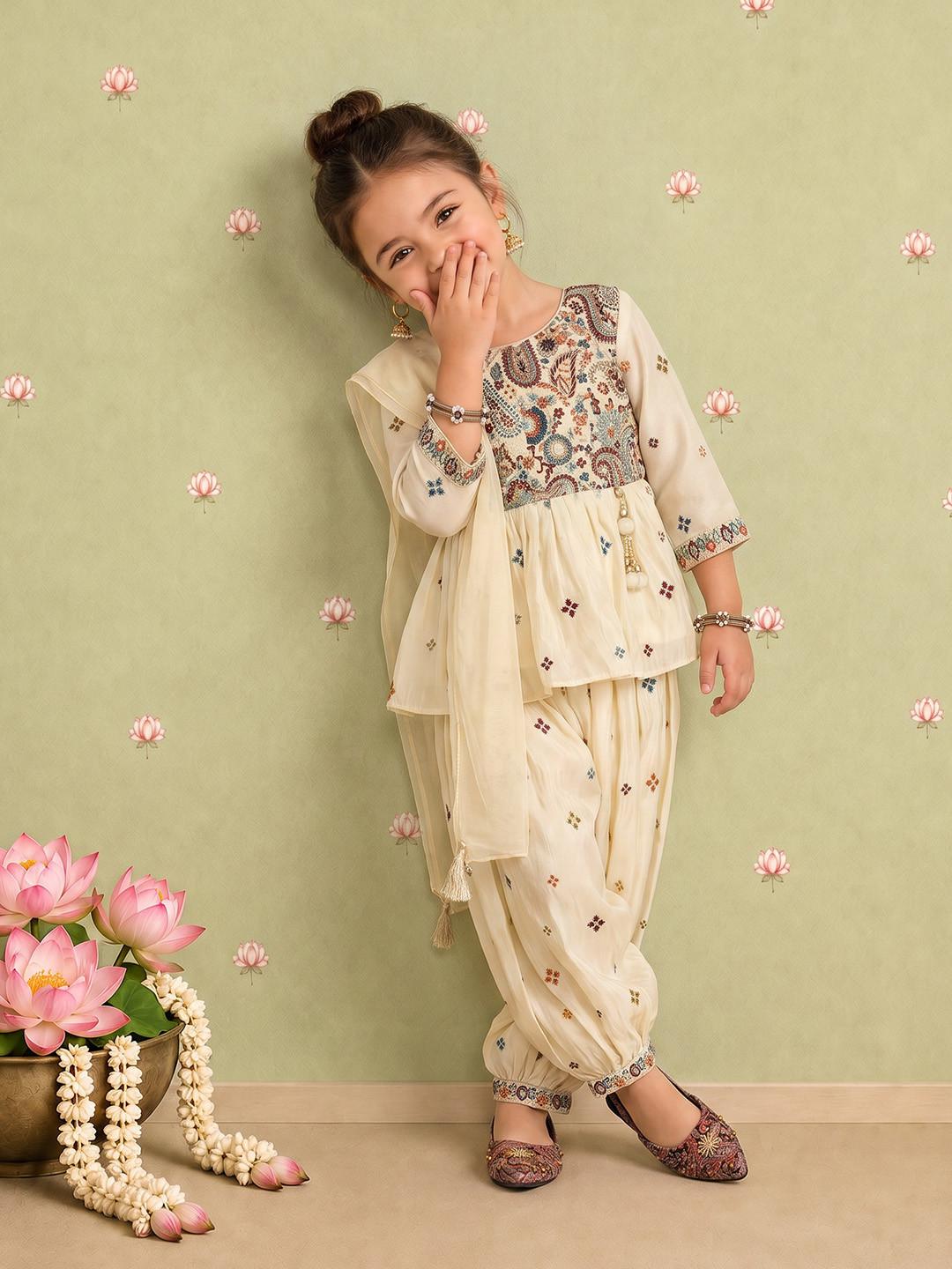 Sangria Girls Ethnic Motifs Sequinned Embroidered Top with Salwar & Dupatta