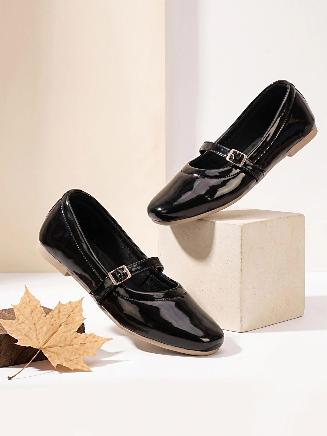 Colo Square Toe Buckle Ballerinas