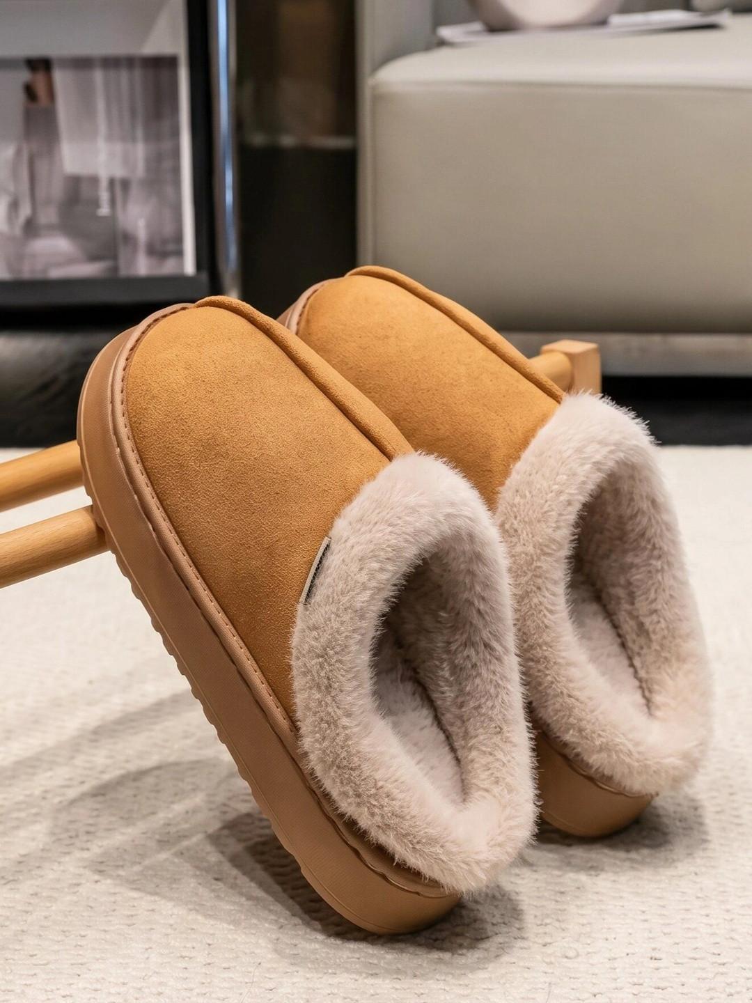 WOLVESDEN Women Room Slippers