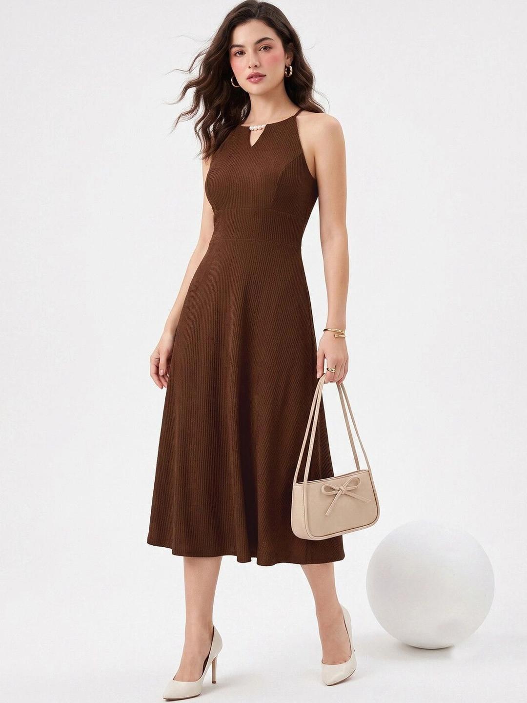 Selvia Keyhole Neck A-Line Midi Dress