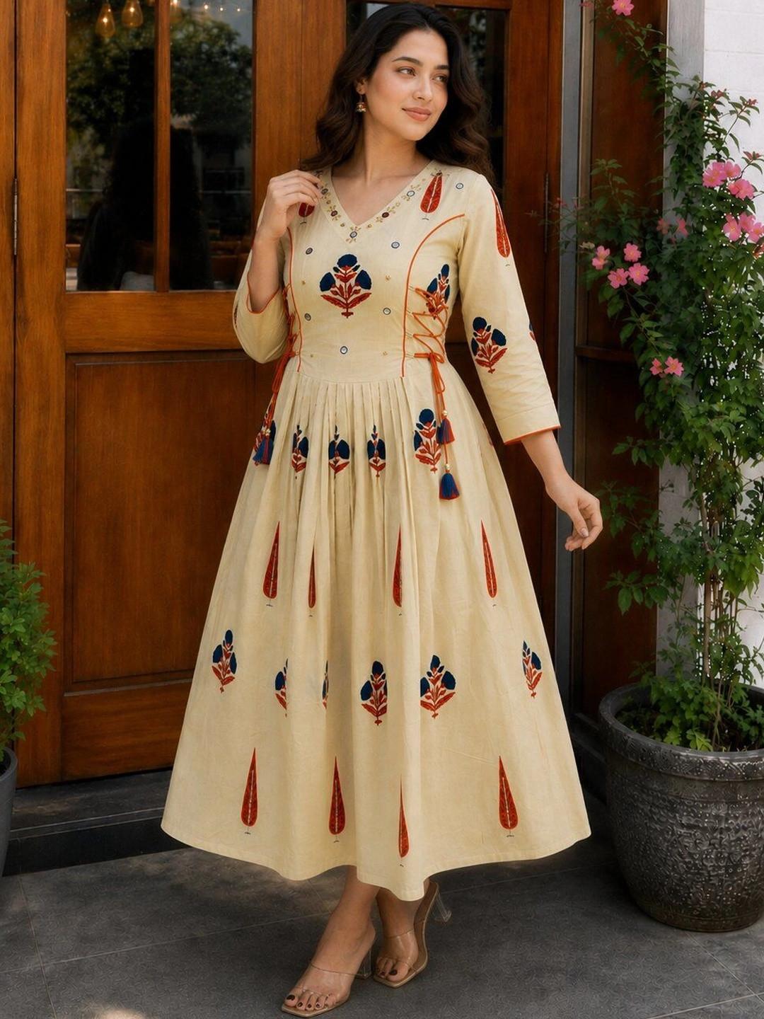 ARANGETRAM Women Ethnic Motifs Printed Mirror Work Anarkali Kurta