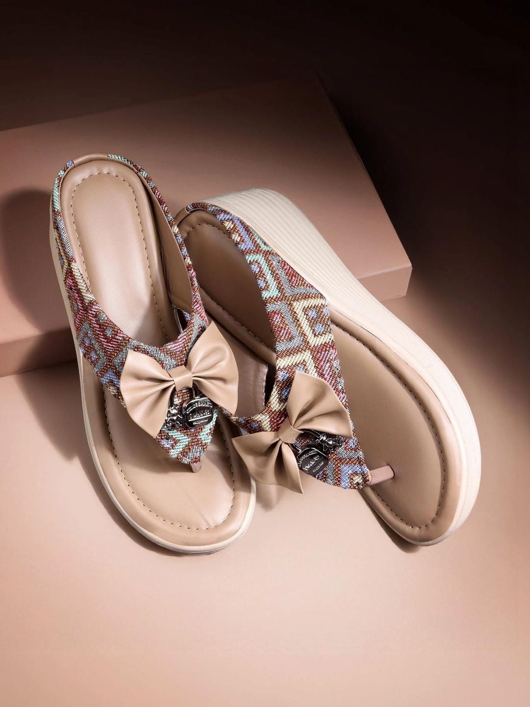 Roadster Wedge Sandals with Bows