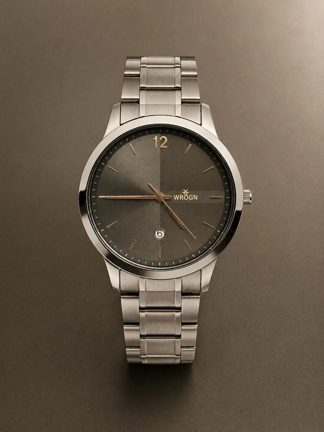 WROGN Men Dial & Stainless Steel Bracelet Style Straps Analogue Date Aperture Watch