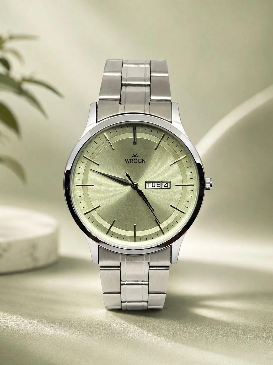 WROGN Men Dial & Stainless Steel Bracelet Style Straps Analogue Date Aperture Watch