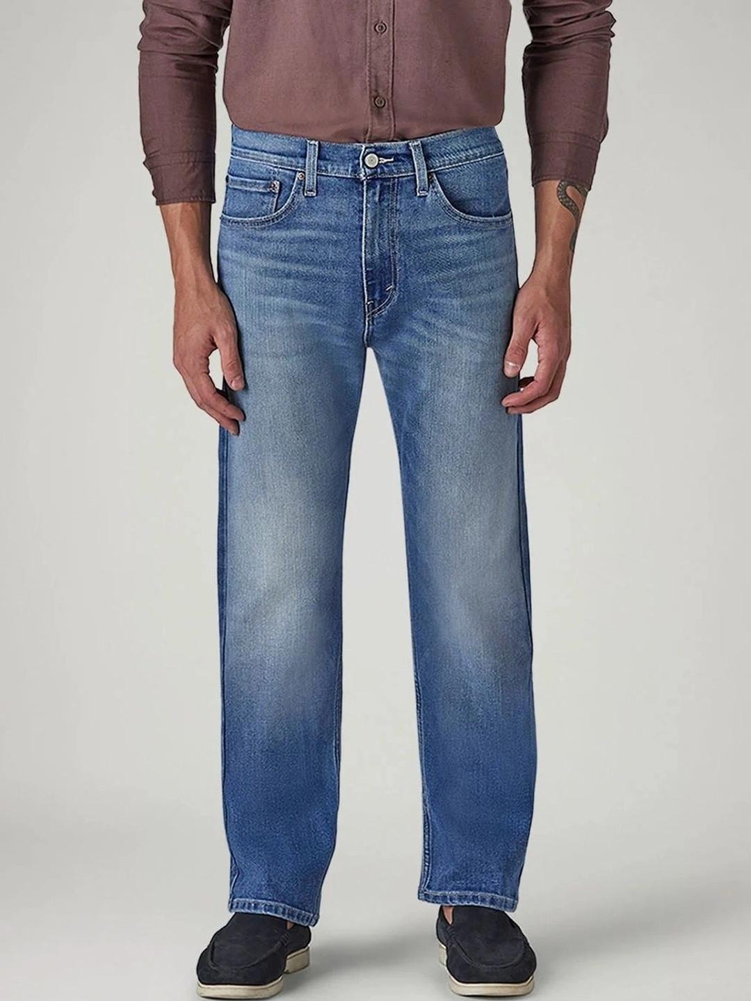 Levis Men Classic Straight Fit Mid-Rise Light Fade Stretchable Jeans