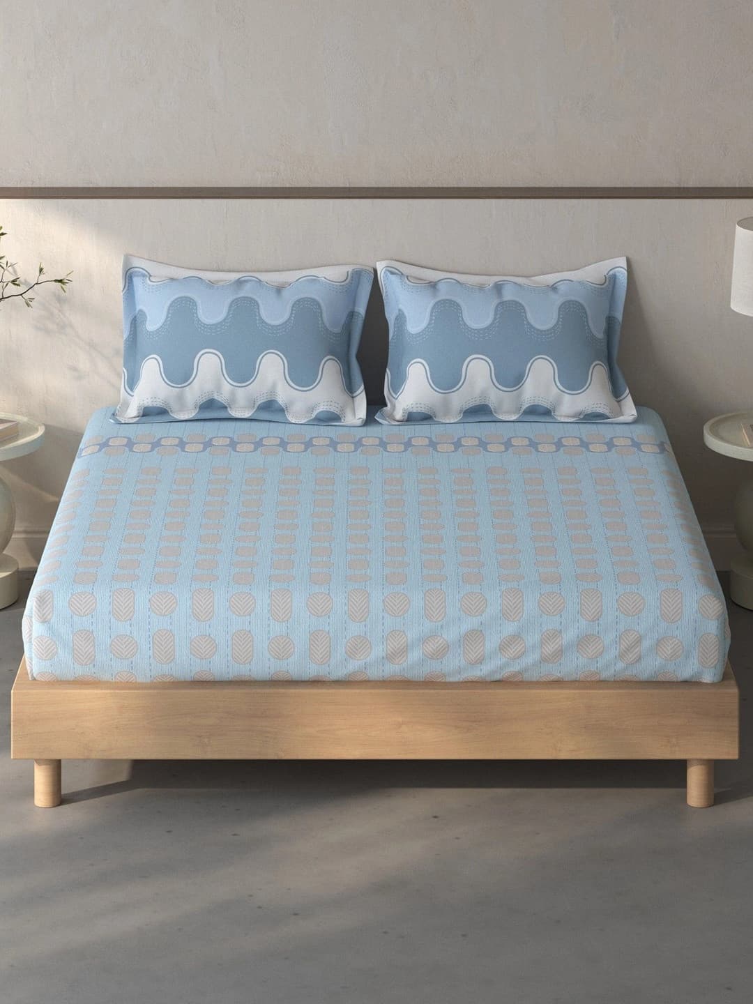 SPACES Blue Geometric 144 TC Queen Bedsheet with 2 Pillow Covers