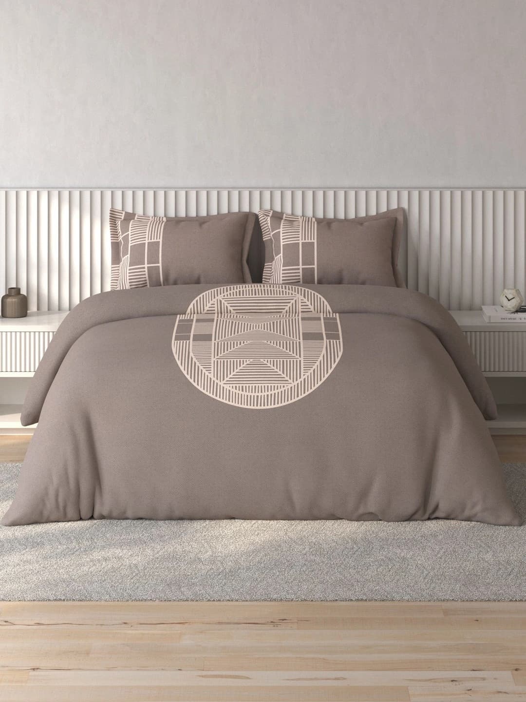 SPACES Brown & Beige Geometric 180 TC Bedsheet with 2 Pillow Covers