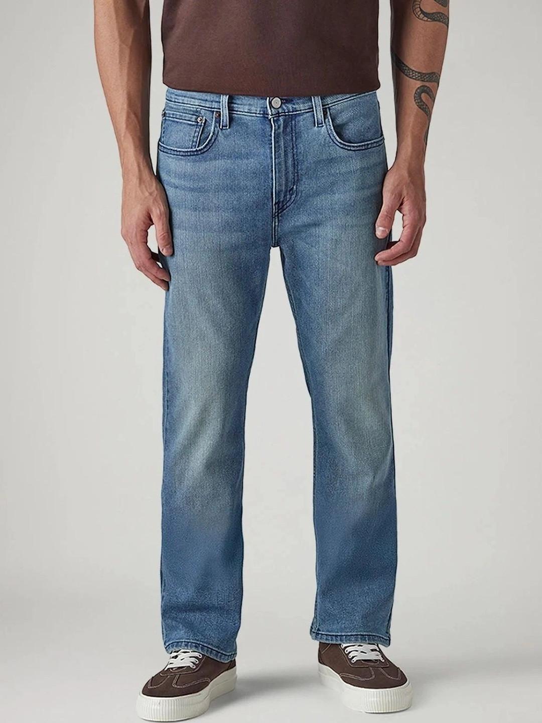 Levis Men Classic Bootcut Mid-Rise Light Fade Stretchable Jeans