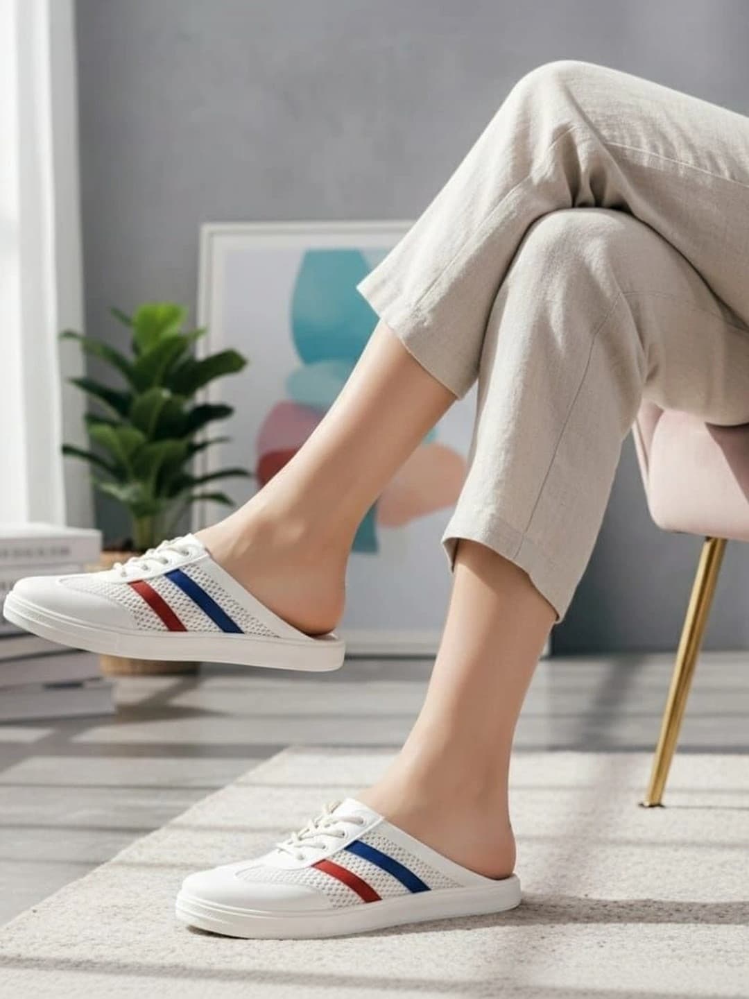 Roadster Women Striped Mules Flats