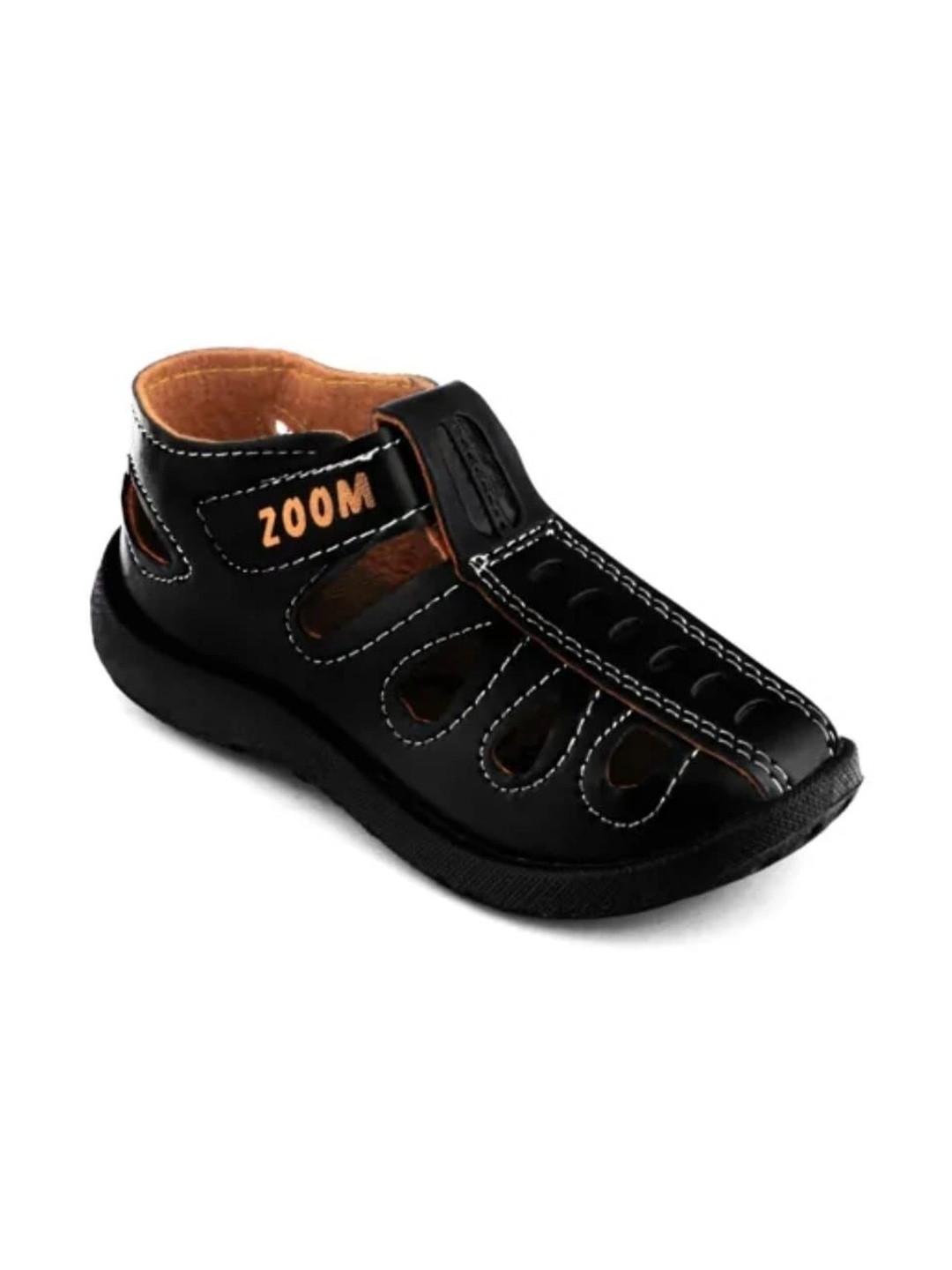 DECONDS Boys Perforations Loafers