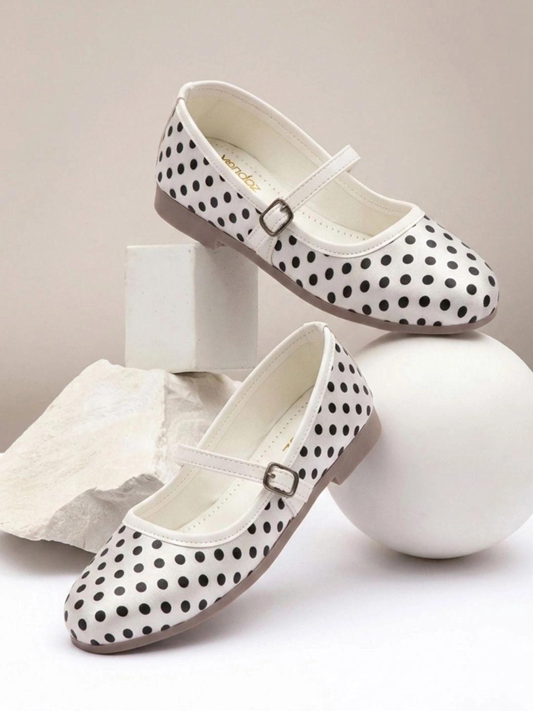 VENDOZ Women Round-Toe Polka Dot Mary Janes Bellies