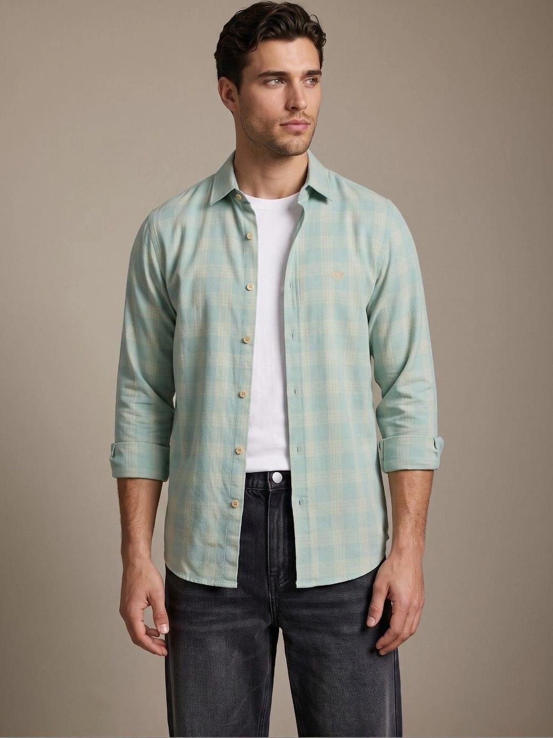 glitchez Men Slim Fit Checked Casual Shirt