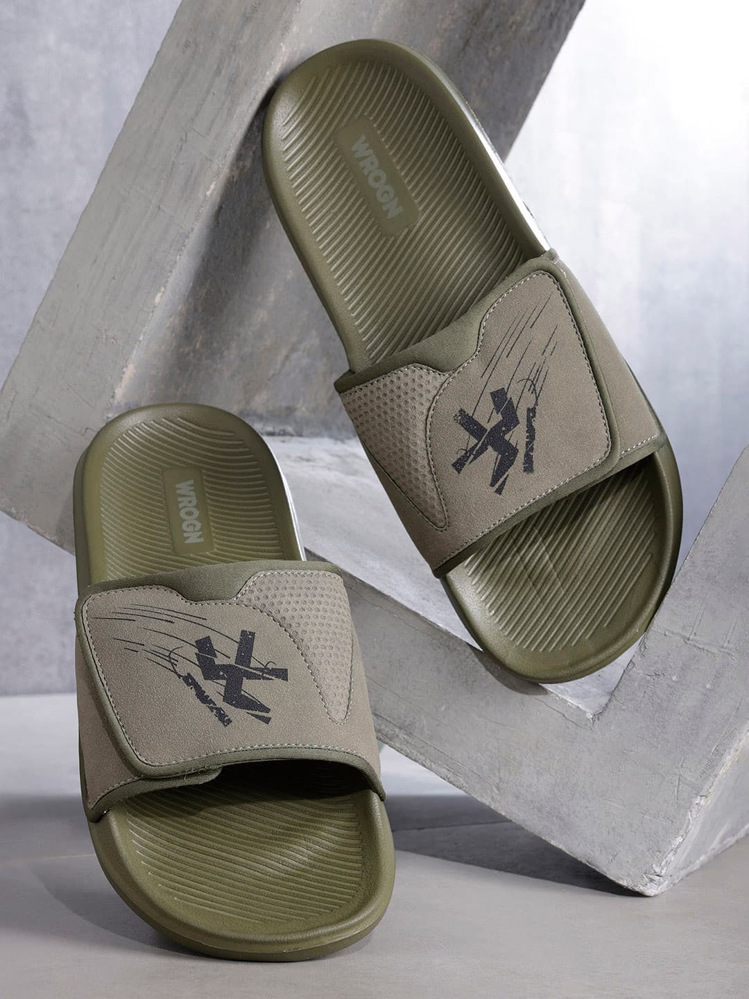 WROGN Men Printed Sliders